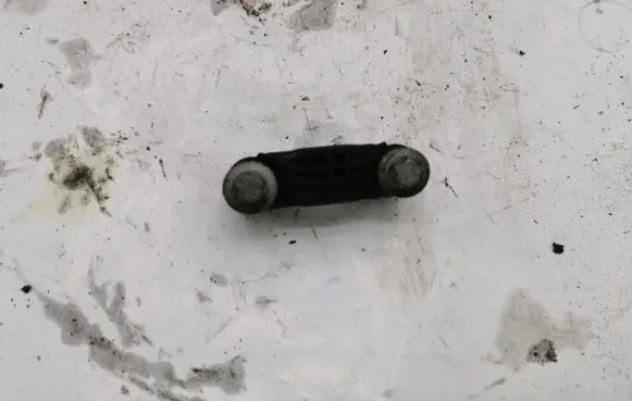 BMW 3 E90 E91 other engine part NOCODE