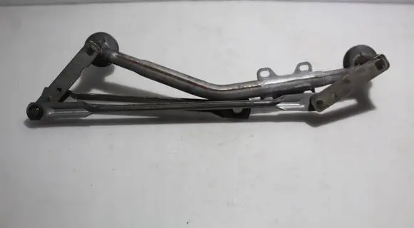Ford Fiesta Front wiper linkage 