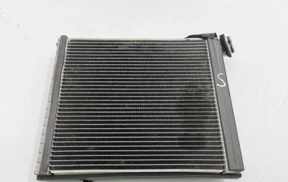 Toyota Auris 150 Air conditioning (A/C) radiator (interior) 