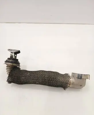 Ford Grand C-MAX EGR valve line/pipe/hose 9674950180