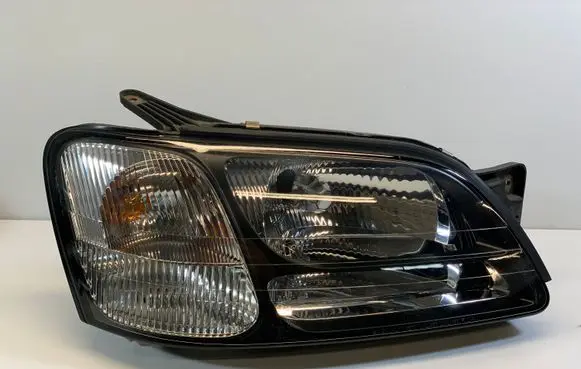 Subaru Legacy Headlight/headlamp 84001AE221