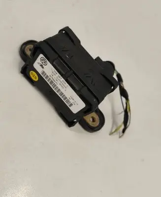 Volkswagen Jetta V ESP acceleration yaw rate sensor 1K0907655C BA75H04YPW 10170103223