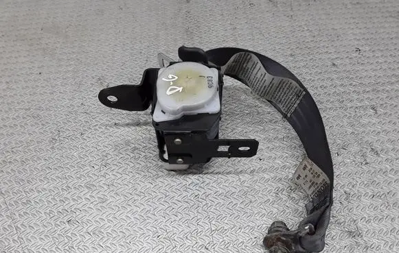 Honda HR-V Rear seatbelt