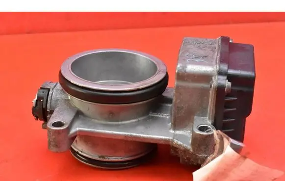 Renault Laguna II Throttle body valve 8200063652