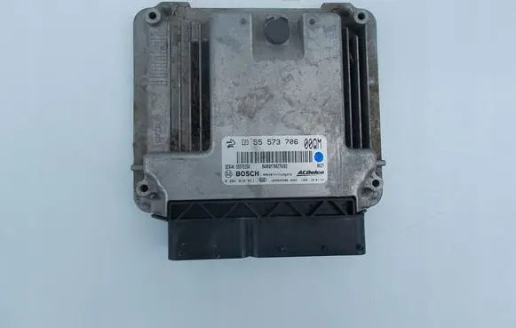 Opel Corsa D Engine control unit/module 55573706