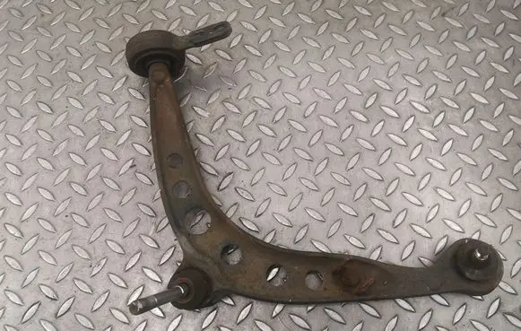 BMW 3 E30 Front lower control arm/wishbone 