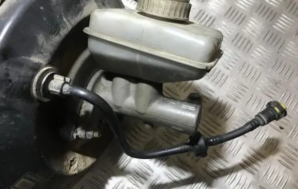 Opel Vectra B Master brake cylinder