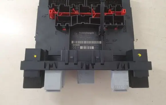 Volkswagen PASSAT B6 Comfort/convenience module 3C8937049D