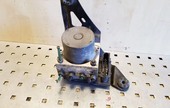 Renault Megane II ABS Pump 0265231300 0200038695