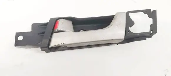 Chevrolet Captiva Rear door interior handle SWC200411
