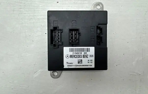 Mercedes-Benz E W211 Comfort/convenience module 2115452132 20071124