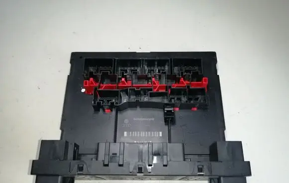 Volkswagen PASSAT B6 Comfort/convenience module 3C8937049D