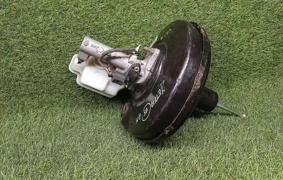 Volkswagen Jetta VI Brake booster 1K1614105EG