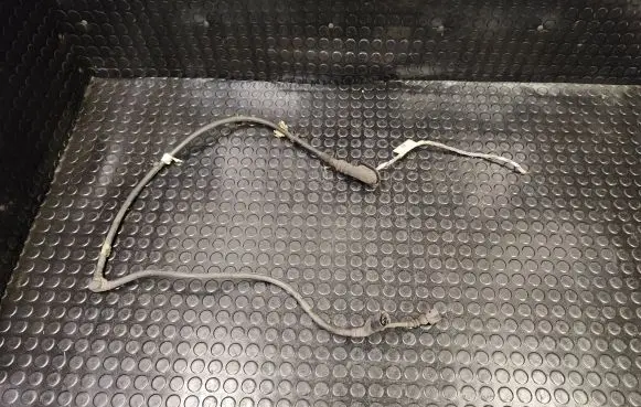 Volkswagen PASSAT B8 Rear ABS sensor wiring 3Q0927902A