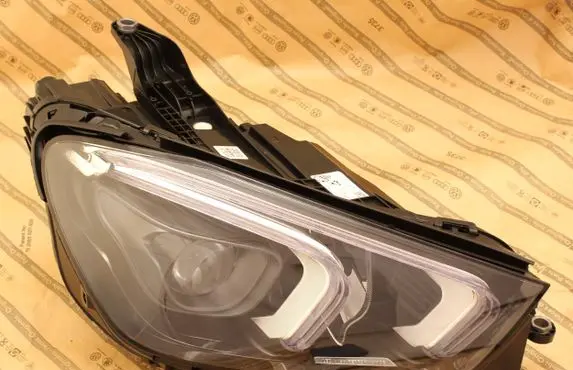 Mercedes-Benz GLE W167 Headlight/headlamp A1679069604