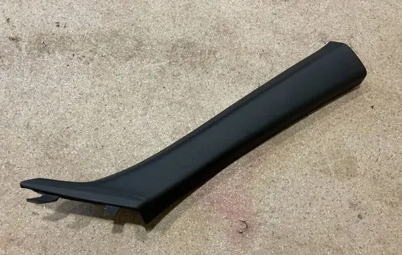 BMW M4 F82 F83 (A) pillar trim 7328740