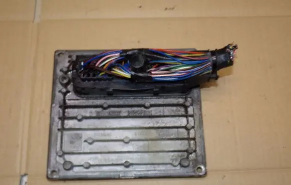 Mazda 2 Engine control unit/module 4S6112A650SC
