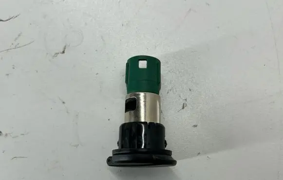 Jeep Compass 12 V Socket (front) 4685590 04685590AB 5026362AA