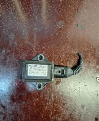 Volkswagen PASSAT B5.5 ESP acceleration yaw rate sensor 8E0907637A 0010603 0265005245