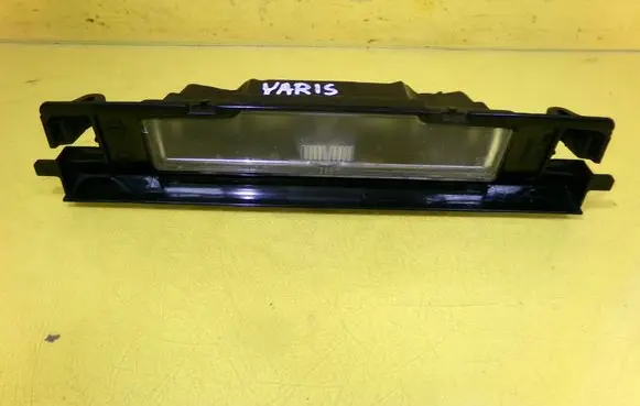 Toyota Yaris Number plate light
