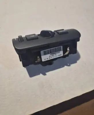 Volvo V70 Light switch 30739414 04066322