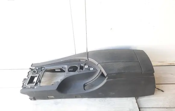 BMW 5 E60 E61 Center console 7034086