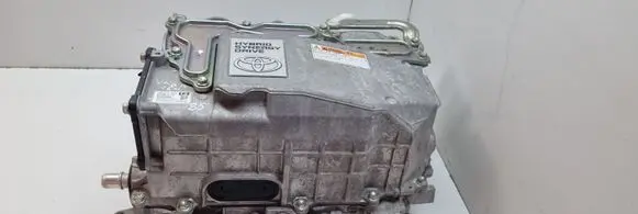 Toyota Yaris Voltage converter inverter G920052031