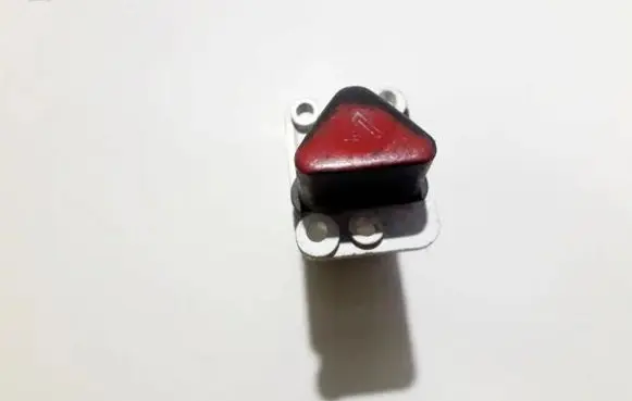 Subaru Legacy Hazard light switch