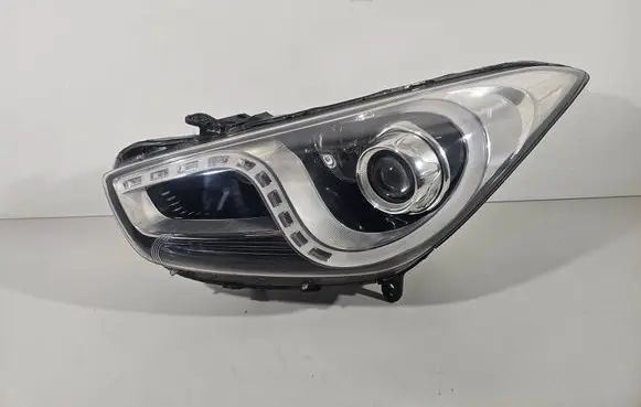Hyundai i40 Headlights/headlamps set 