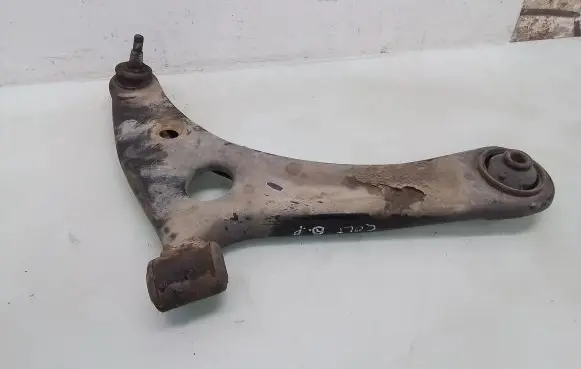 Mitsubishi Colt Front lower control arm/wishbone