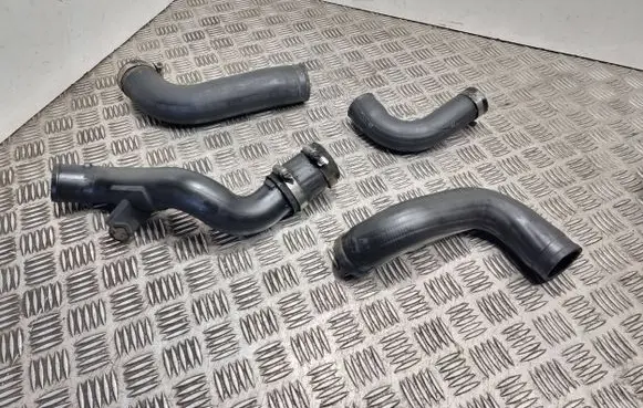 Nissan Note (E11) Intercooler hose/pipe 144639u20b 800383140d