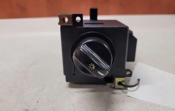Mercedes-Benz A W168 Light switch 1685450104 501733