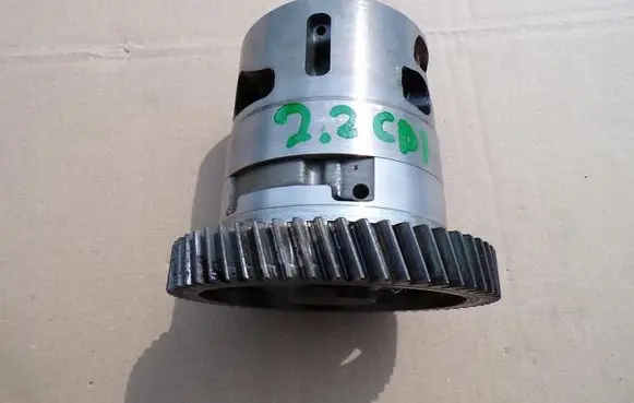 Mercedes-Benz C W204 Oil pump A6511810312
