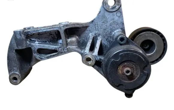Volkswagen Transporter - Caravelle T4 Alternator belt tensioner 074903143F