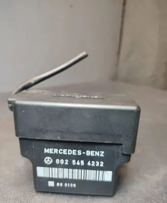 Glow plug pre-heat relay