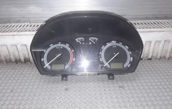 Skoda Fabia Mk1 (6Y) Speedometer (instrument cluster) 6Y0920881LB41