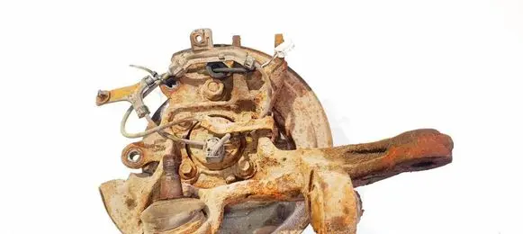 Rear wheel hub