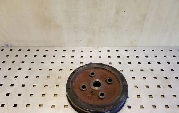 Volvo XC70 Crankshaft pulley
