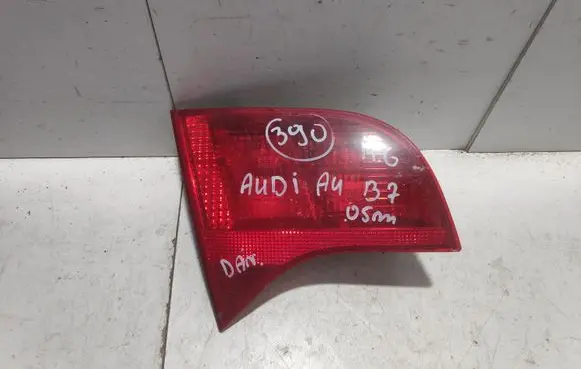 Audi A4 S4 B7 8E 8H Tailgate rear/tail lights 8E9945093