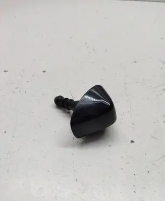 Windshield washer spray nozzle