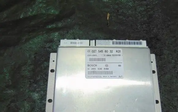 Mercedes-Benz A W168 ESP (stability system) control unit 0275456032