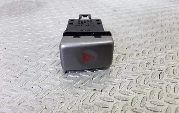 Subaru Forester SG Hazard light switch