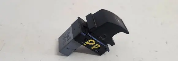 Volkswagen PASSAT B6 Electric window control switch 7L69598550