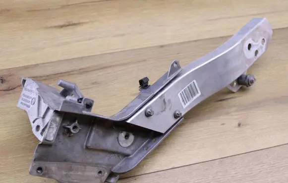 Mercedes-Benz E W213 Radiator support slam panel bracket A2136206300