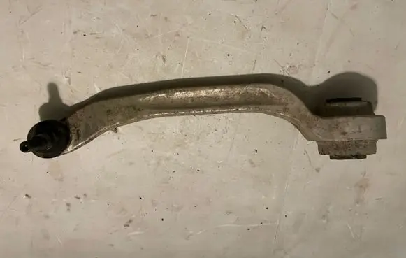 Volkswagen Phaeton Rear control arm 4E0407695C