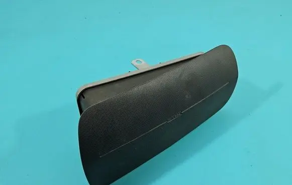 Passenger airbag