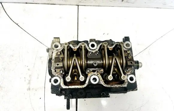Subaru Legacy Engine head 