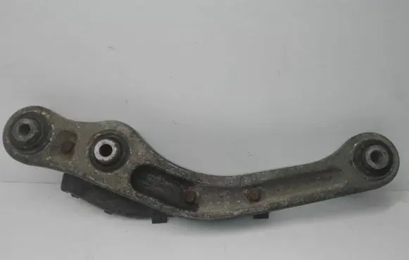 Rear control arm