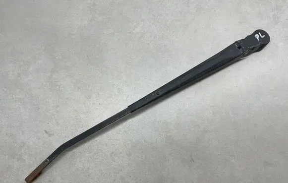 Ford Explorer Wiper trim