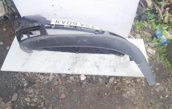 Volkswagen PASSAT B6 Front bumper 3C0807221C